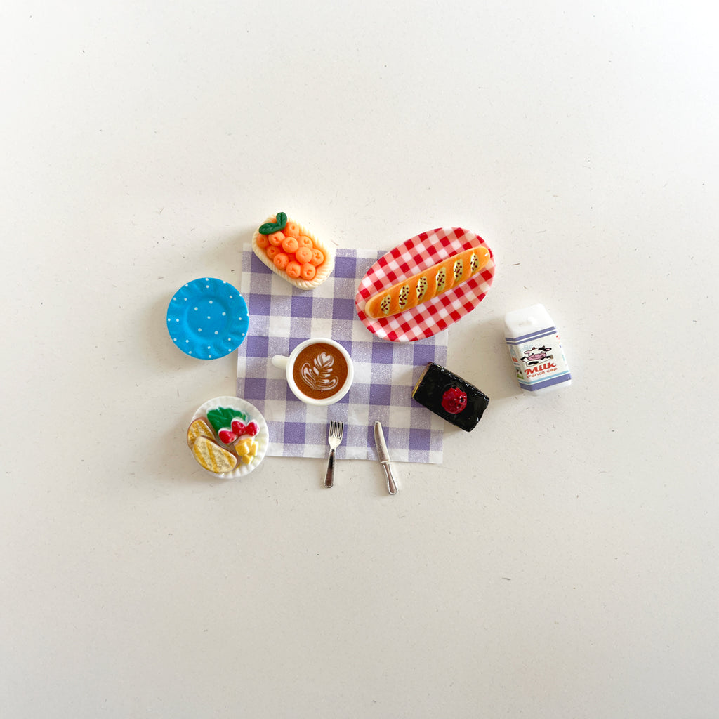 Picnic - Cuadro con miniaturas en relieve