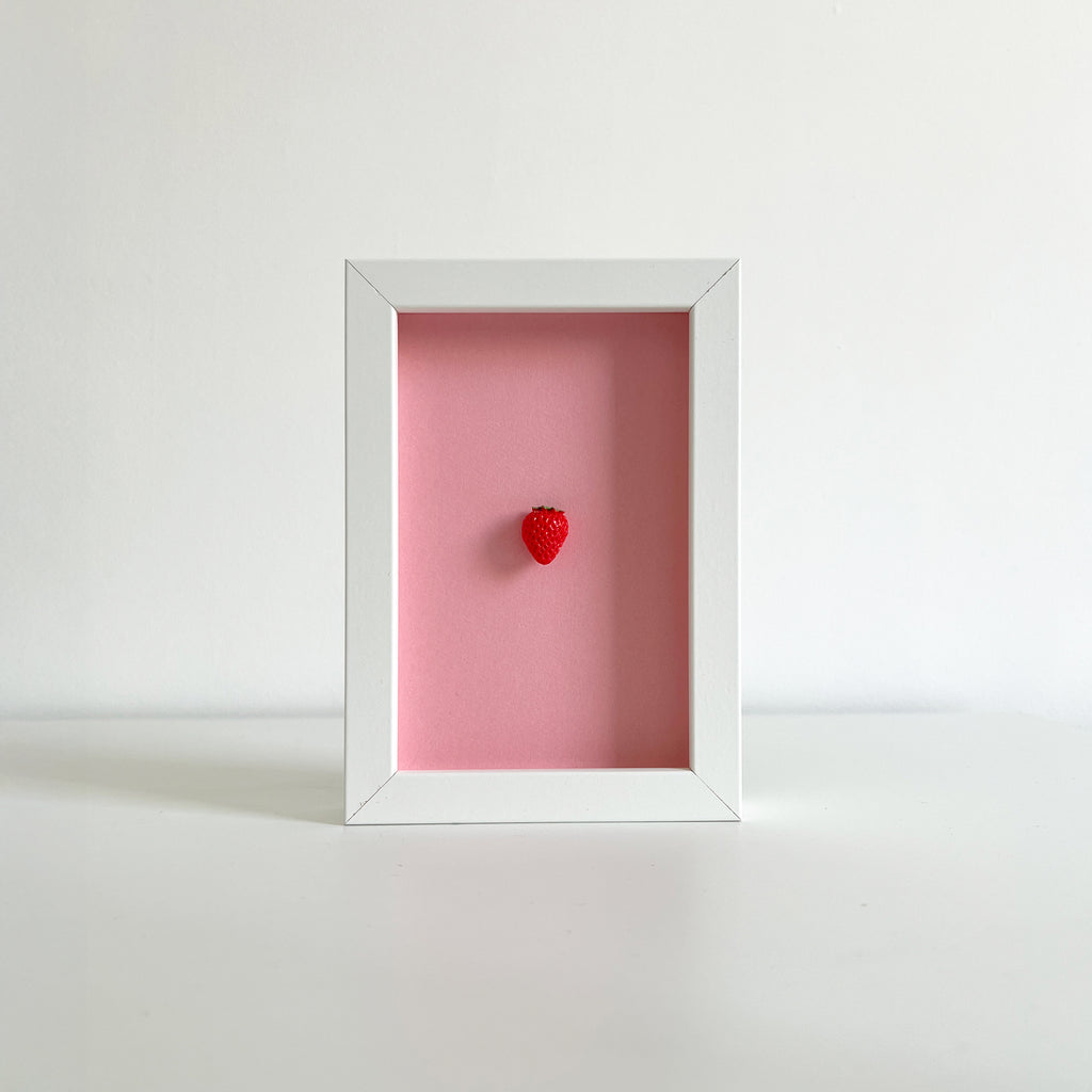 Frutillita - Cuadro con miniaturas en relieve
